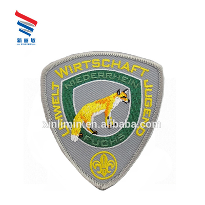 Custom Logo Gewebte Baumwolle/Zwillingsgarne Patches für die Promotion von Schulclubs